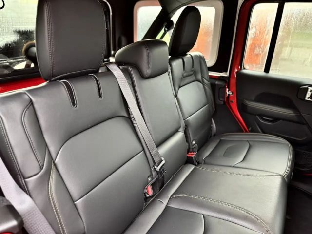 Jeep Wrangler 4xe Sahara