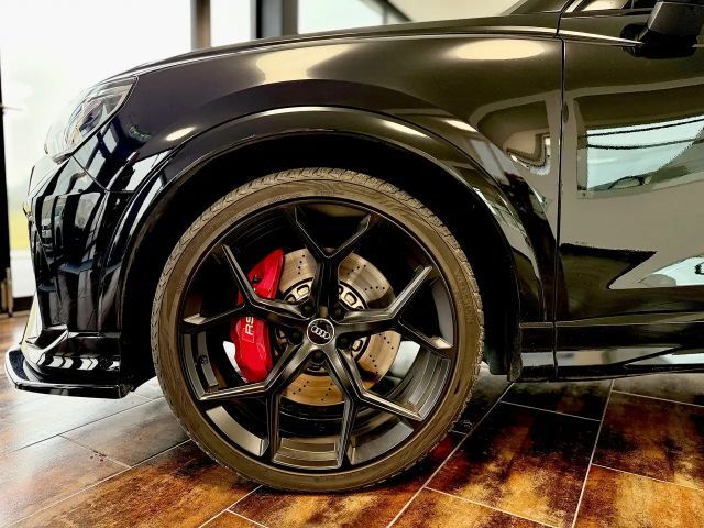 Audi RS Q3 RSQ3 2,5 TFSI *GARANTIE* SONOS* PANO* OP SCHWARZ*