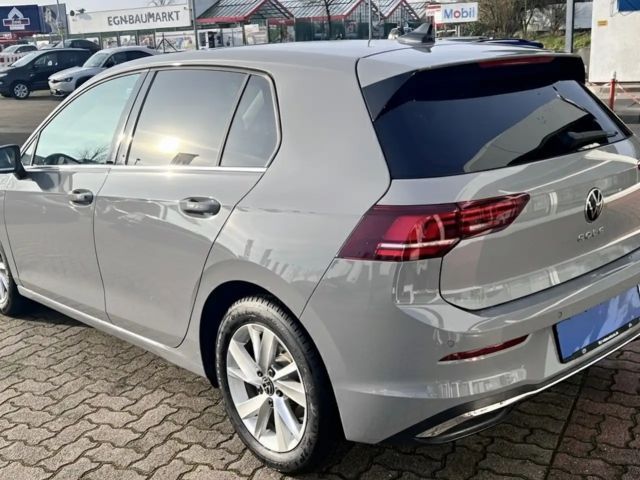 Volkswagen Golf 1.5 eTSI Golf VIII Style