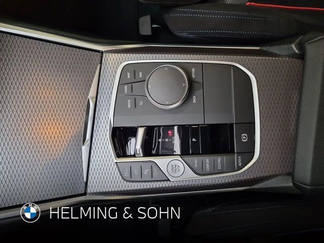 BMW 320 320i M-Sport Sedan xDrive