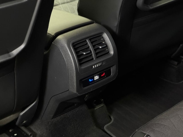 Volkswagen Touran 2.0 TDI DSG IQ.Drive