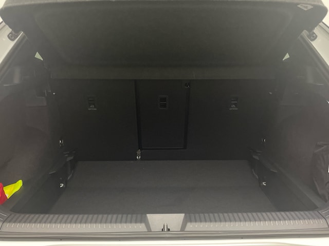 Volkswagen T-Roc 1.5 eTSI R-Line Style