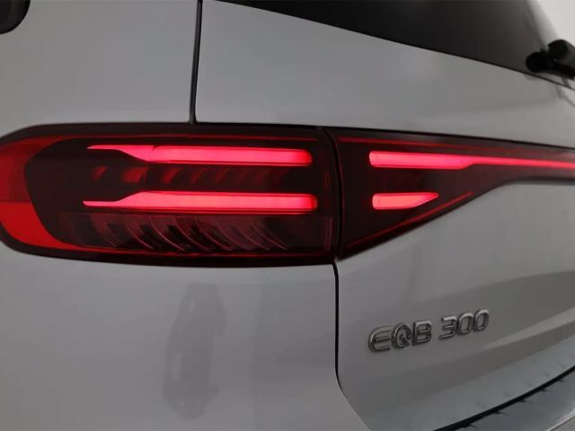 Mercedes-Benz EQB 300 4MATIC AMG Line