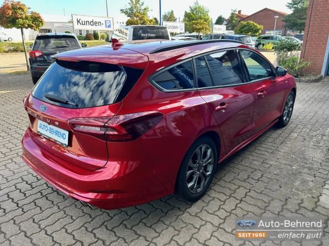 Ford Focus ST Line Wagon