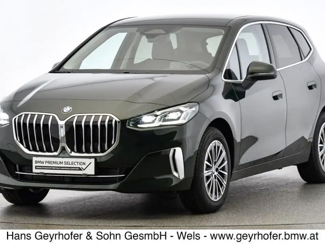 BMW 218 218d Active Tourer Luxury Line Sedan