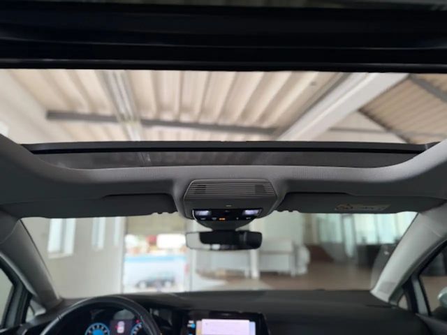 Volkswagen Golf 1.0 TSI Golf VIII Move