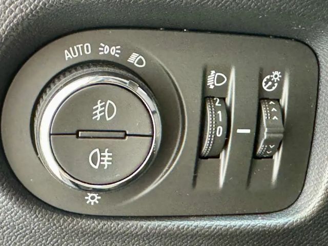 Opel Mokka Eleg./Klimaaut/IntelliLUX/Kam/Navi/Sitzh/Lenkhzg