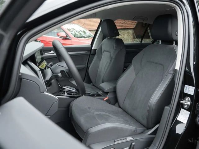 Volkswagen Golf DSG Golf VIII Style