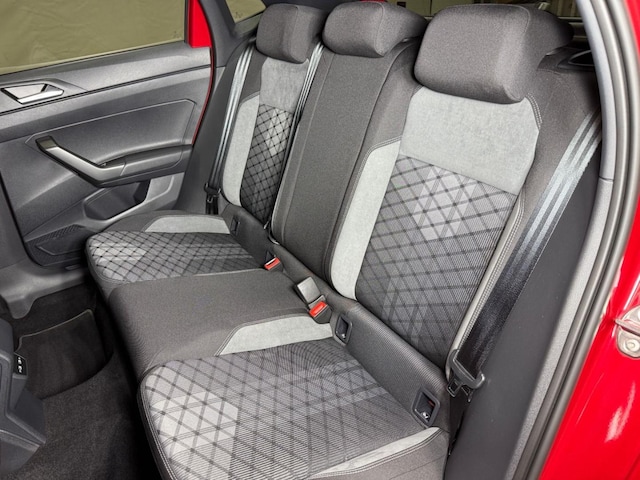 Volkswagen Polo 1.0 TSI DSG R-Line