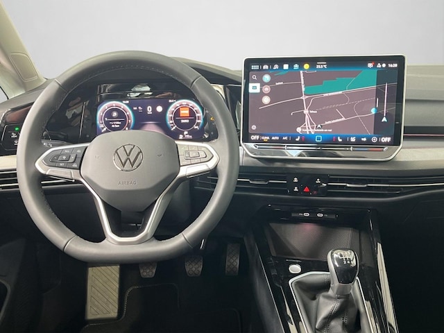 Volkswagen Golf Style