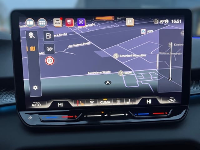 Cupra Terramar 1.5eTSI 110kW (150PS)*AHK*DSG*Travel-Ass.*SHZ*GJR*Memory*360°*Head-Up*Navi*