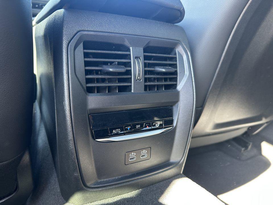 BMW 330 330i Sedan xDrive