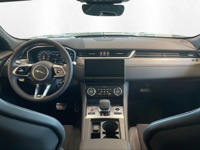 Jaguar F-Pace AWD SVR