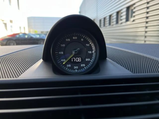 Porsche Panamera 4 E-Hybrid