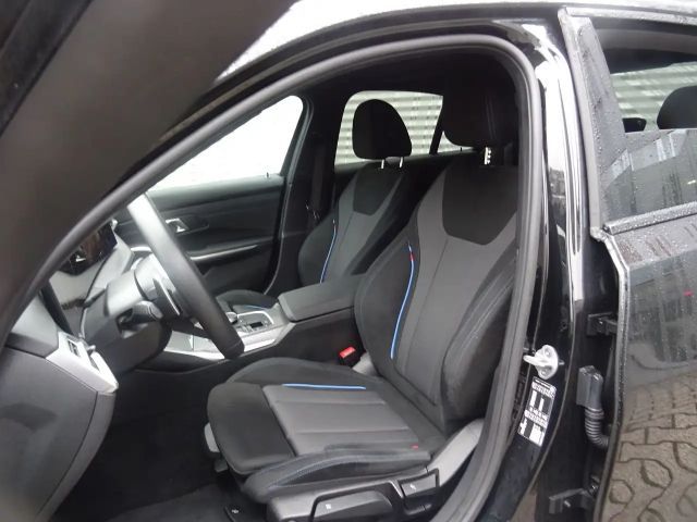 BMW 320 320d M-Sport Sedan