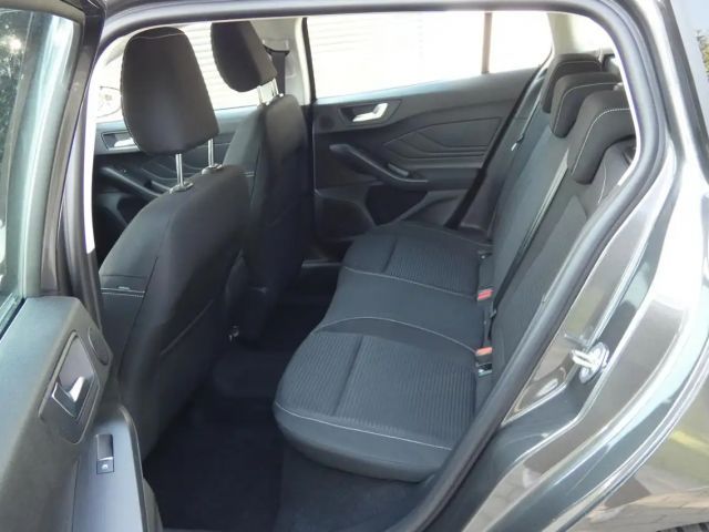 Ford Focus Titanium Wagon