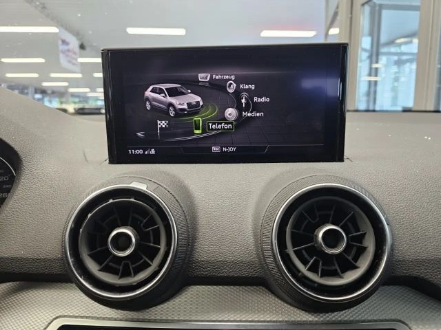 Audi Q2 Navi,Kamera,PDC,LED,Sitzheizung