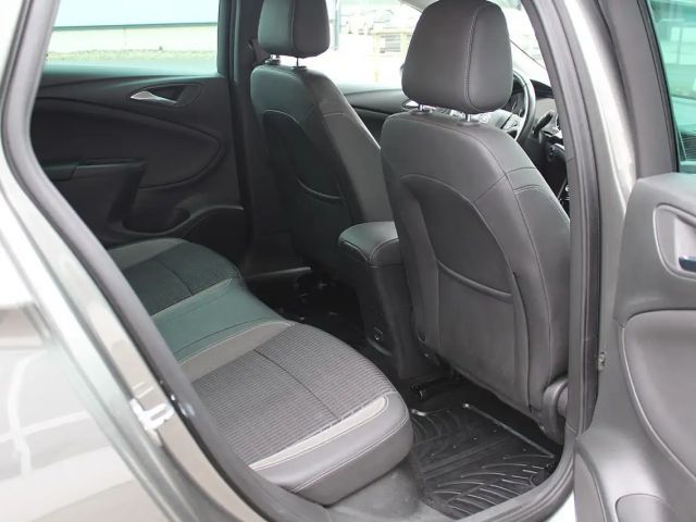 Opel Astra Sports Tourer Turbo