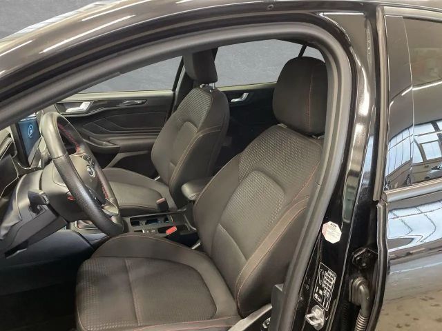 Ford Focus EcoBoost ST Line