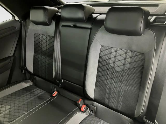 Volkswagen T-Roc 1.5 TSI DSG R-Line