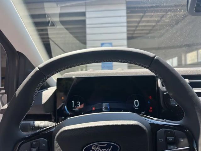 Ford Puma EcoBoost Titanium