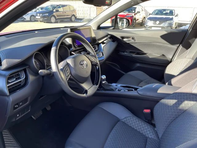 Toyota C-HR Active Hybride