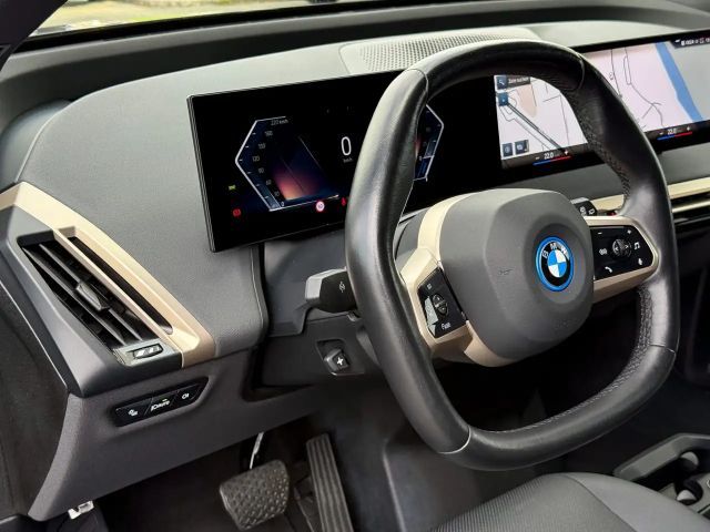 BMW iX xDrive40