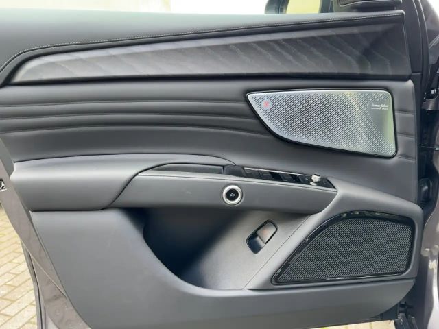 Maserati Grecale MY25 - 300PS - AWD - PANO - LED