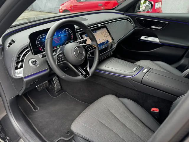 Mercedes-Benz E 300 4MATIC E 300 de Estate