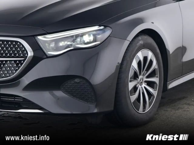 Mercedes-Benz E 220 AVANTGARDE E 220 d Sedan