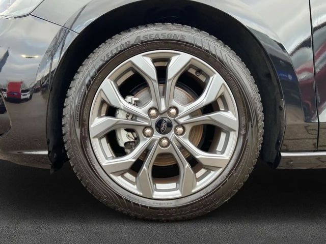 Ford Focus ST Line Wagon