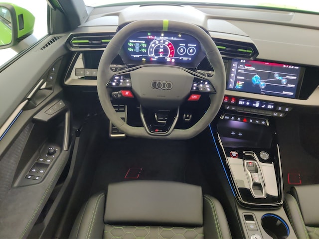 Audi RS3 Quattro S-Tronic Sedan