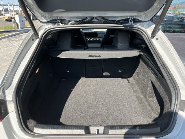 Mercedes-Benz CLA 200 Shooting Brake