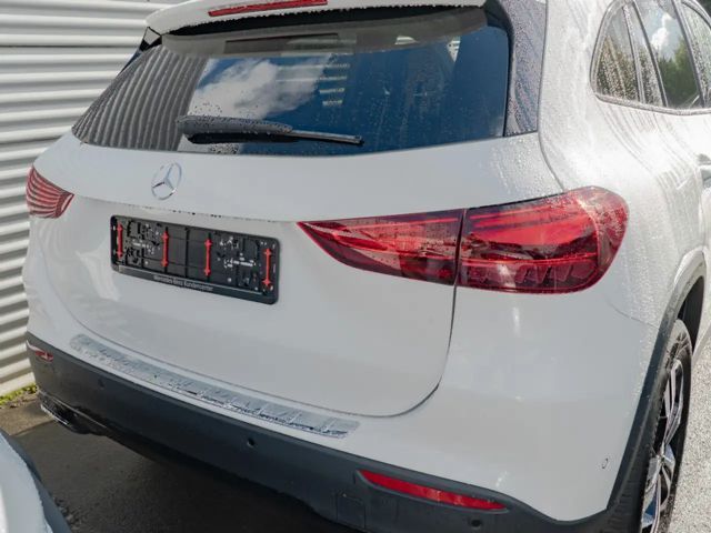 Mercedes-Benz GLA 180 Progressive