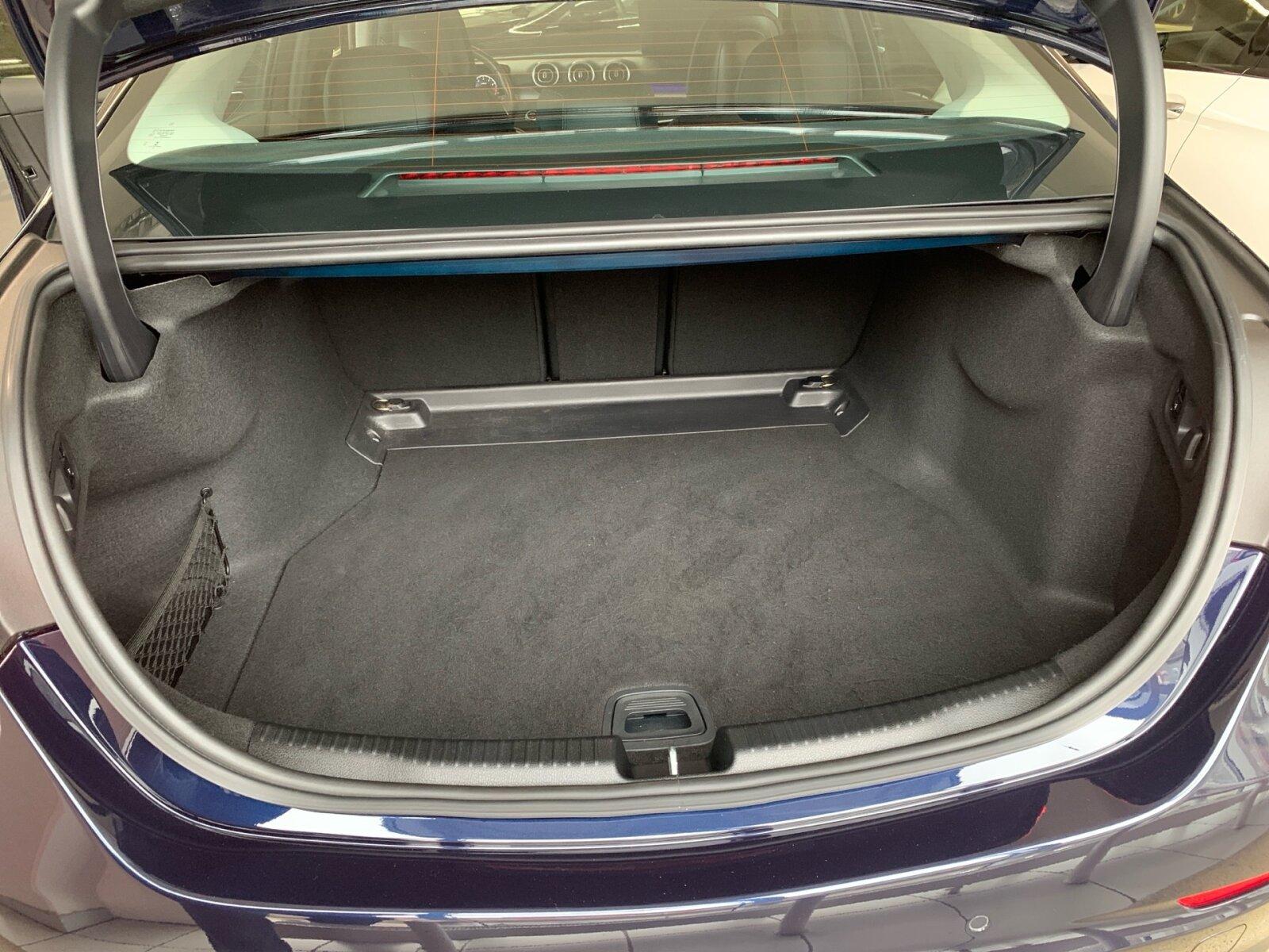 Mercedes-Benz C 200 AVANTGARDE Sedan