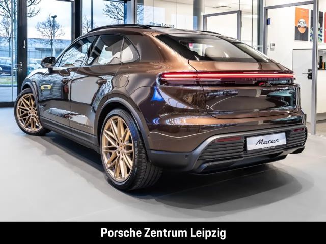 Porsche Macan 4