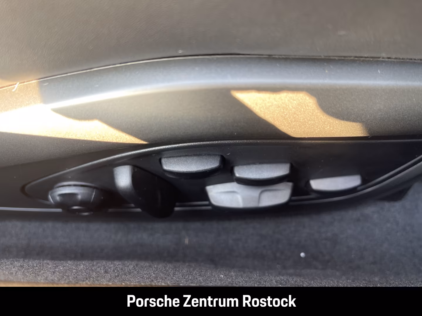 Porsche 911 992 Cabriolet Carrera GTS