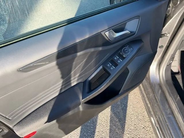 Ford Focus ST Line Wagon