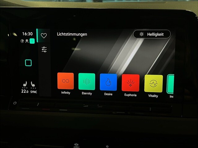 Volkswagen Golf Life