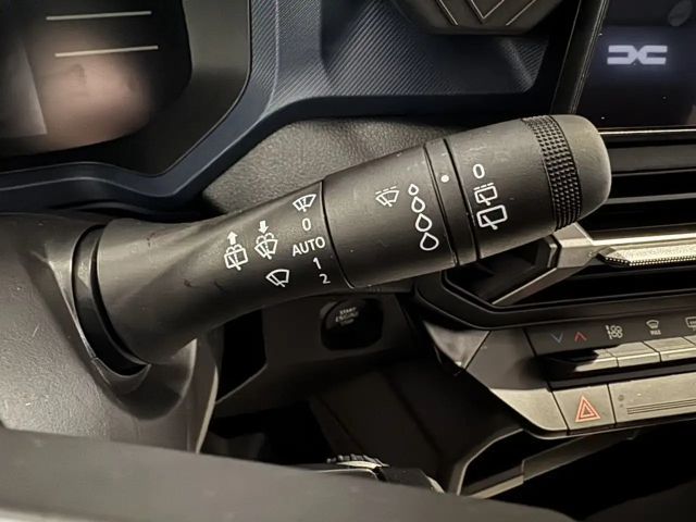 Dacia Duster Hybrid 140