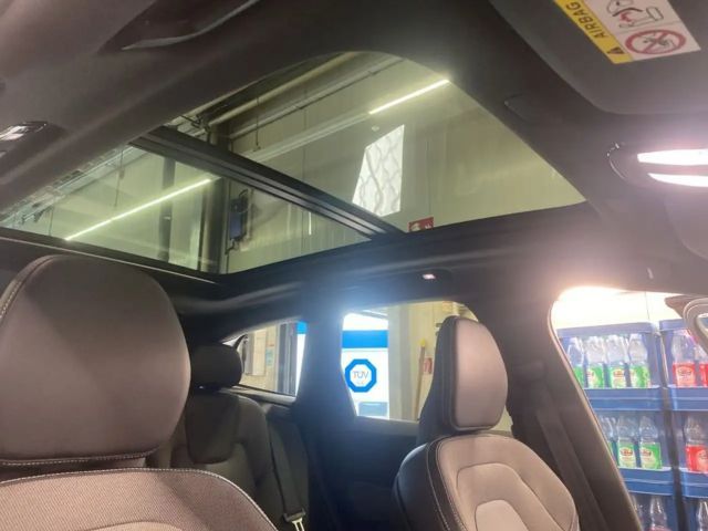 Volvo XC60 AWD Plus T8