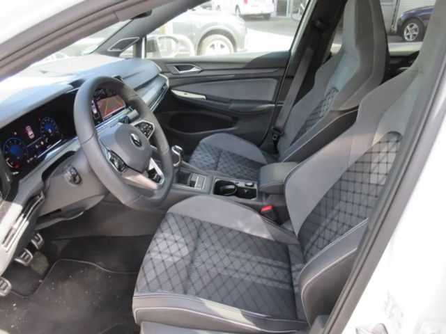 Volkswagen Golf 1.5 TSI IQ.Drive R-Line