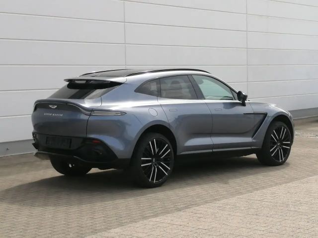 Aston Martin DBX Concours Blau Vollausstattung-6 800 KM-