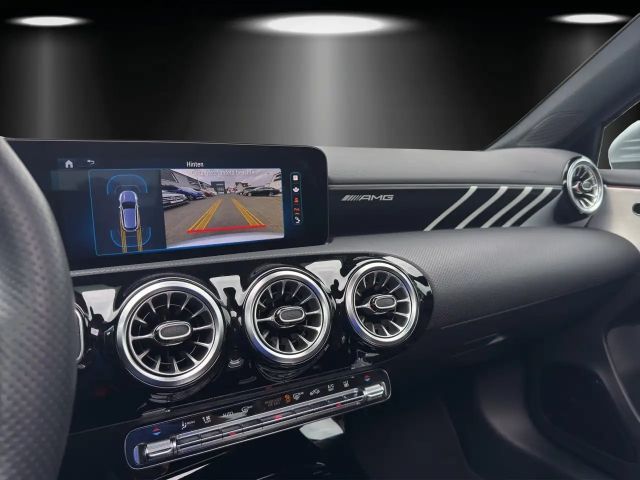 Mercedes-Benz A 35 AMG AMG Line