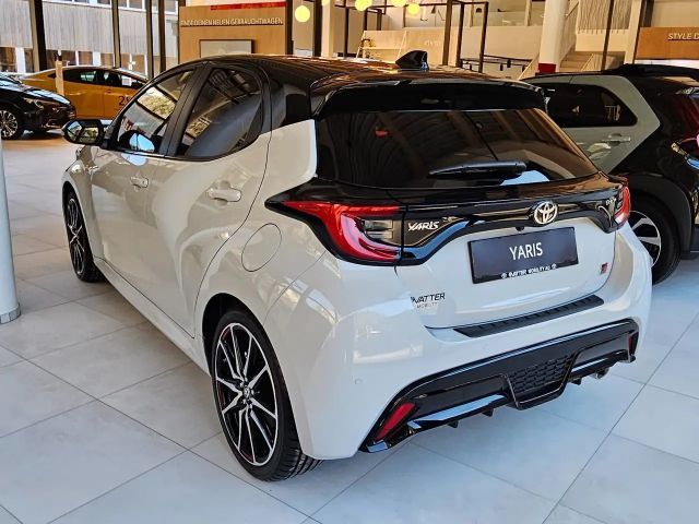 Toyota Yaris GR Hybride VVT-i