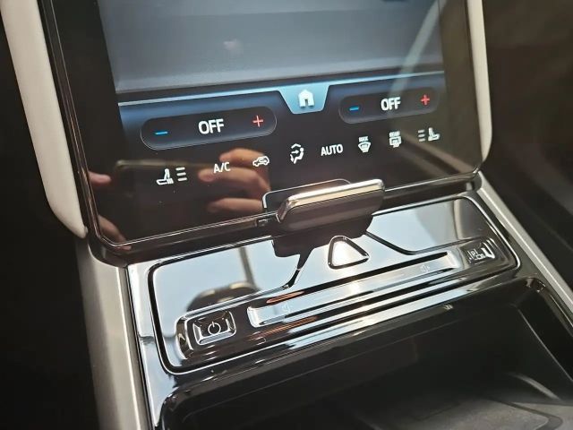 Ford Explorer Extended range