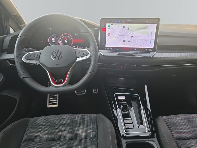 Volkswagen Golf 2.0 TSI DSG