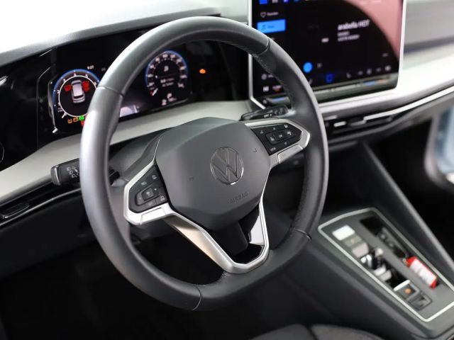 Volkswagen Golf DSG Life