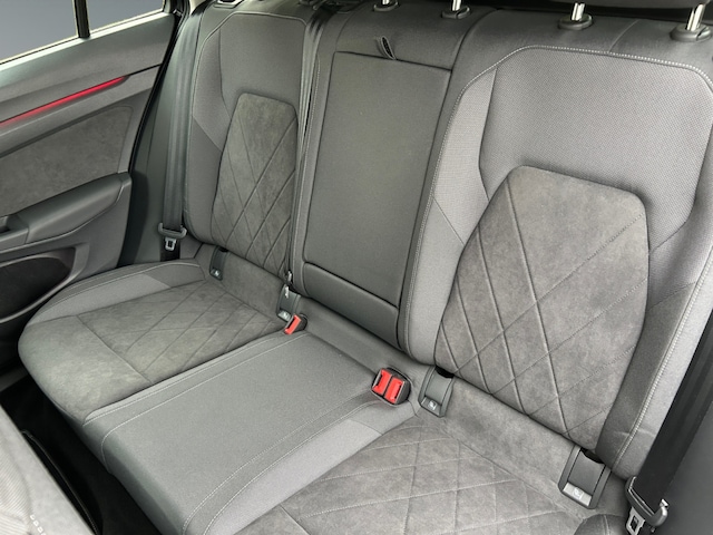 Volkswagen Golf 2.0 TSI DSG Style Variant