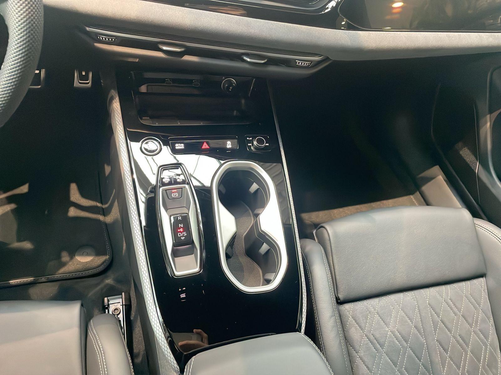 Audi A6 Avant Quattro S-Line